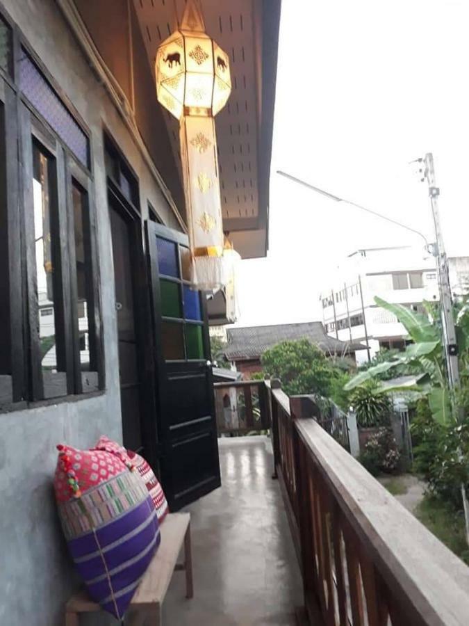 Baan Chiang Mai Hostel Buitenkant foto