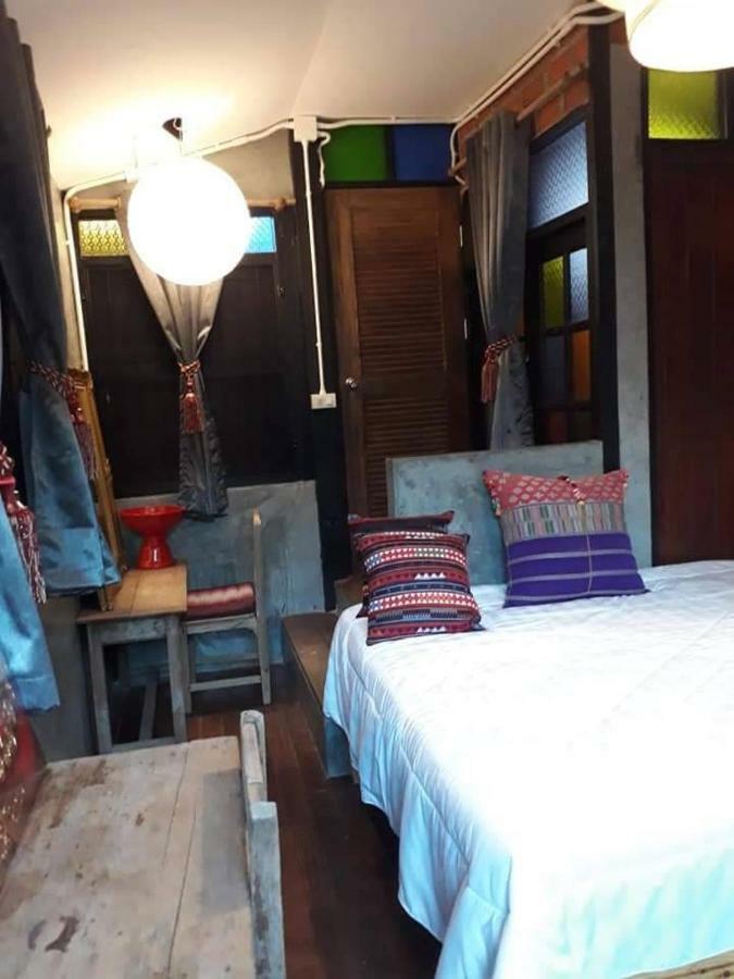 Baan Chiang Mai Hostel Buitenkant foto